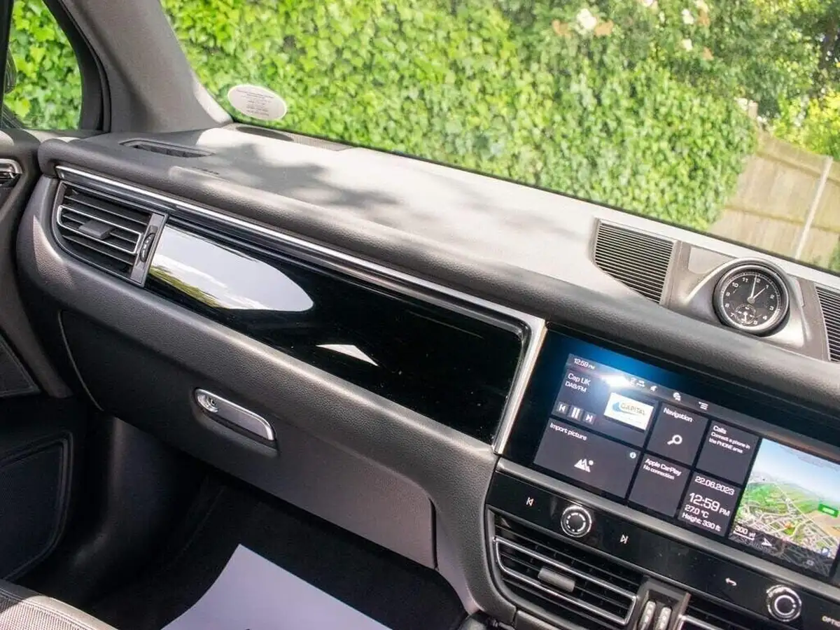 2022-porsche-macan-29-v6-s-big-36