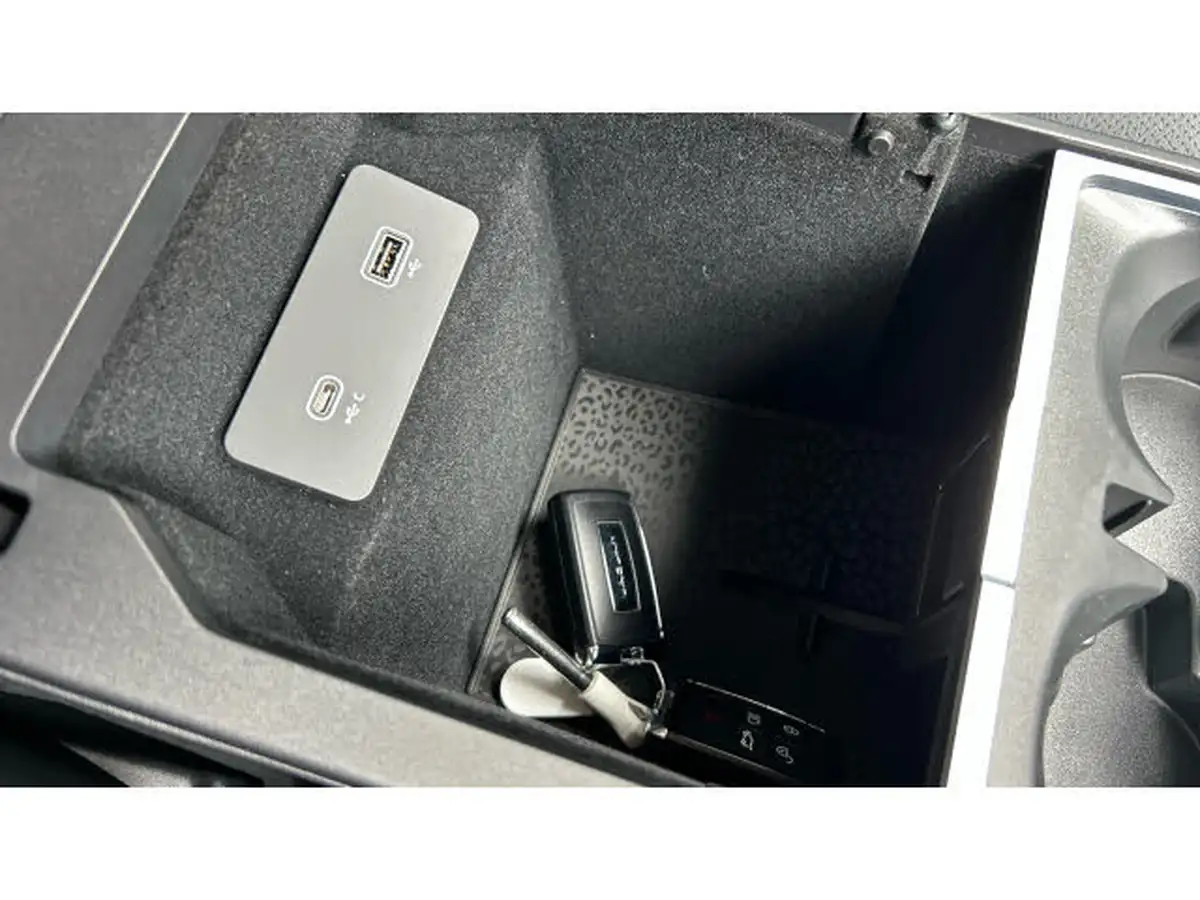 2021-jaguar-e-pace-20-p200-s-big-47