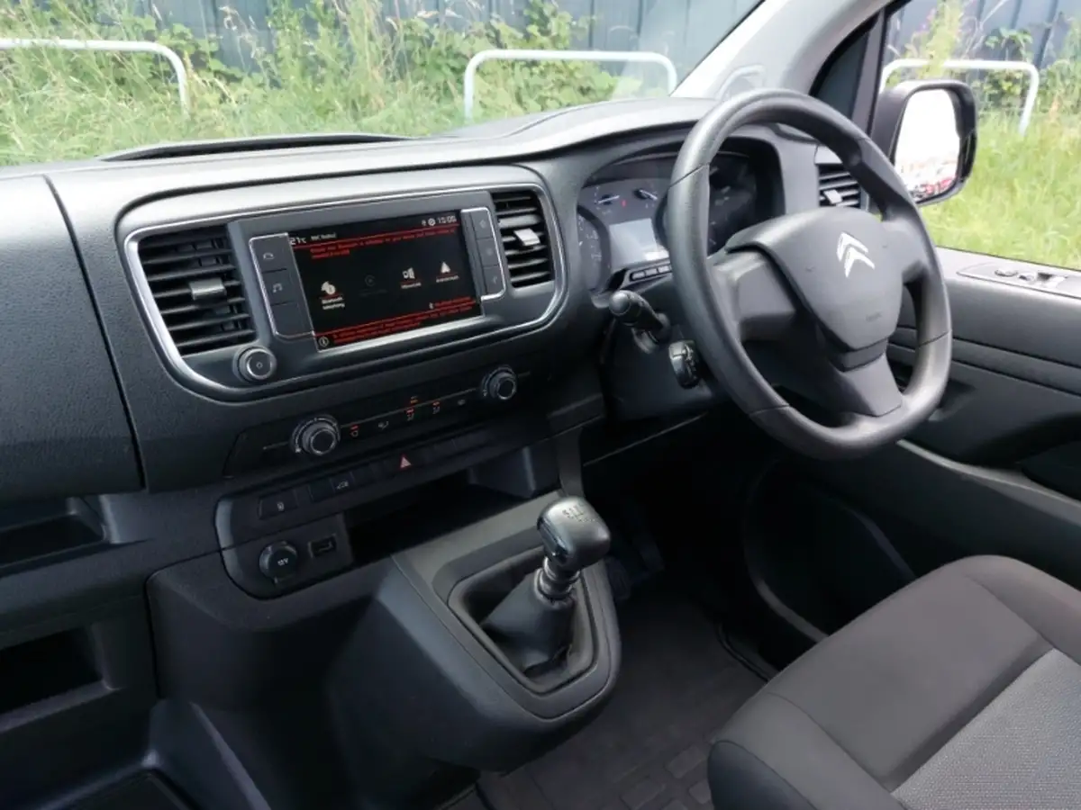 2023-citroen-dispatch-20bluehdi-enterprise-edition-xl-145pseu6d-1400-panel-big-11