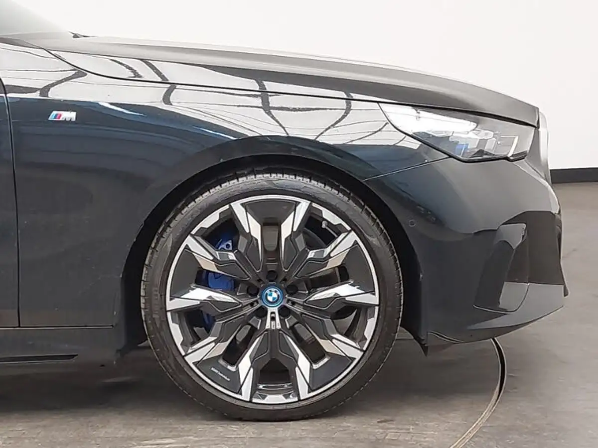 2024-bmw-5-series-e-i5-edrive40-m-sport-technology-plus-packcomfort-pack-saloon-4d-big-13