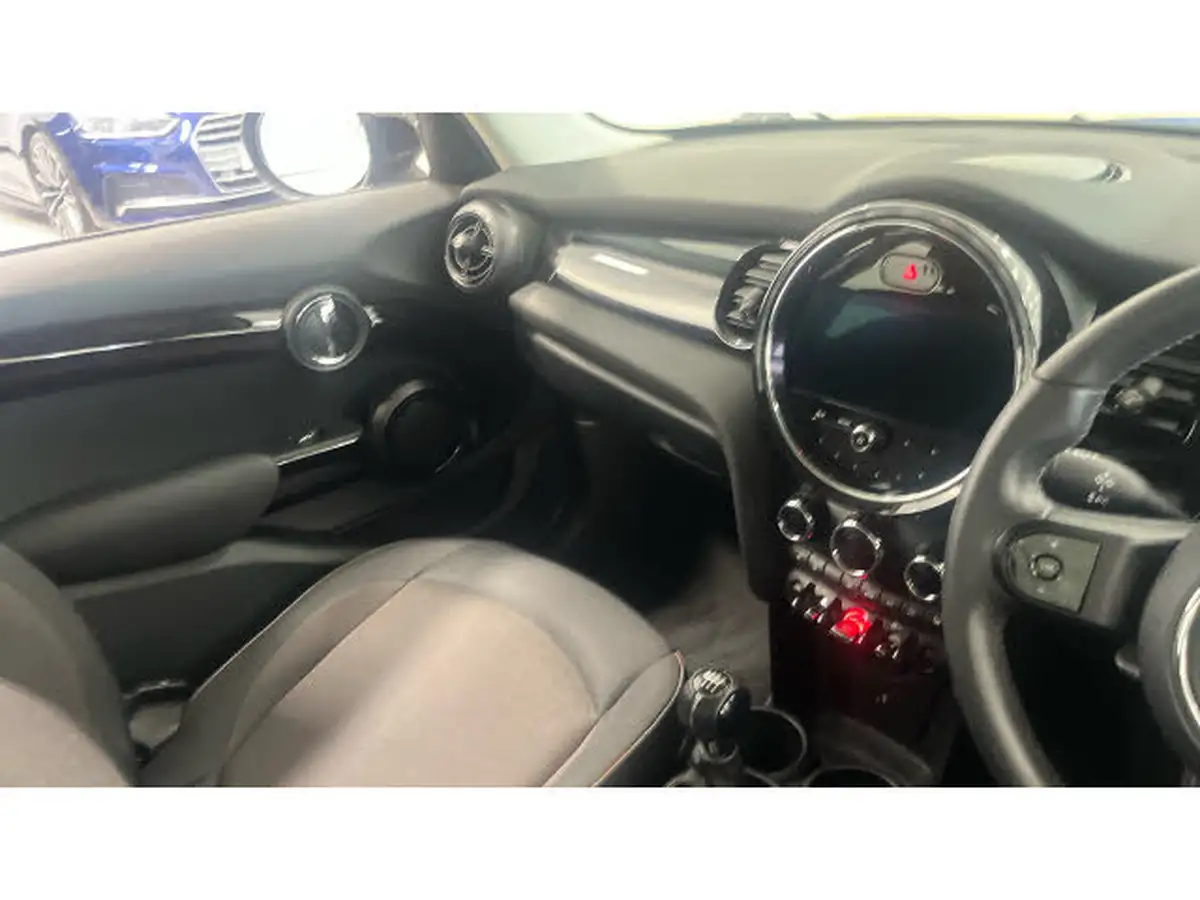 2021-mini-cooper-15-cooper-classic-hatchback-5d-big-13