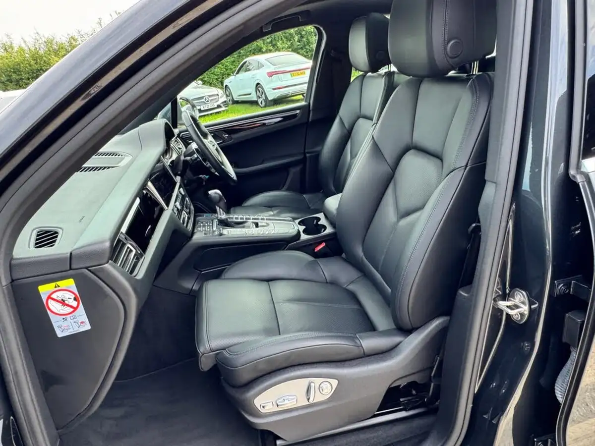 2019-porsche-macan-30-v6-s-big-5