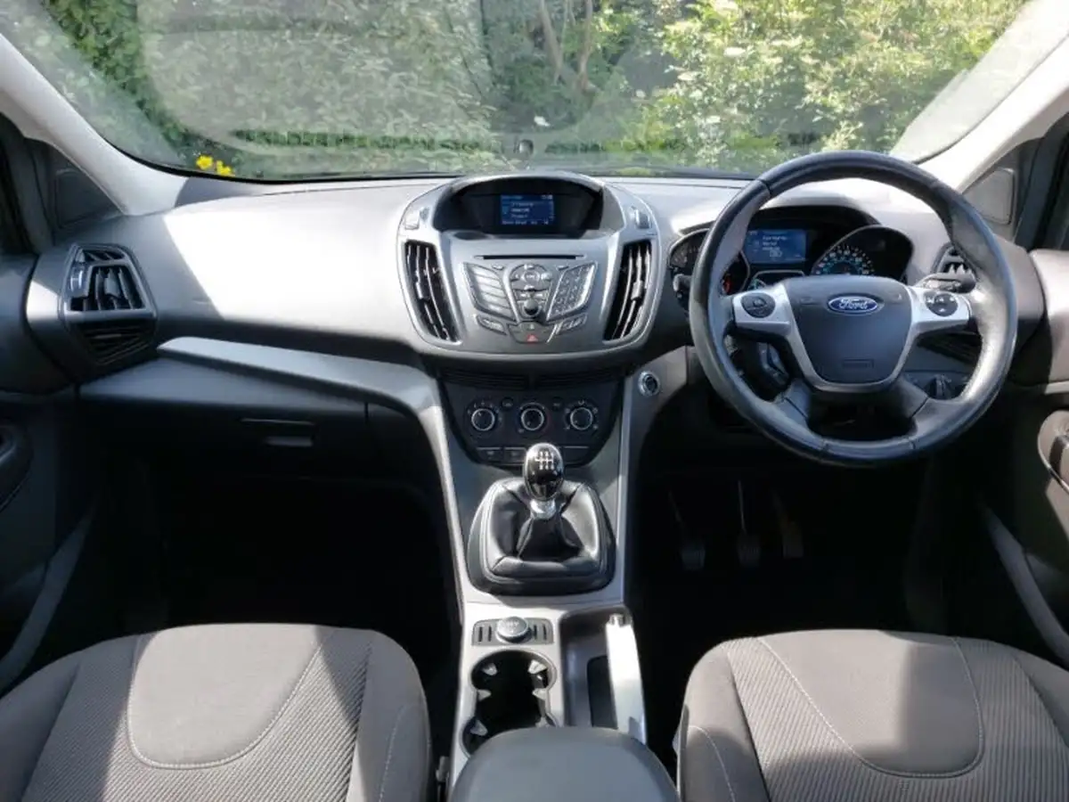 2016-ford-kuga-15t-zetec-150ps-big-2