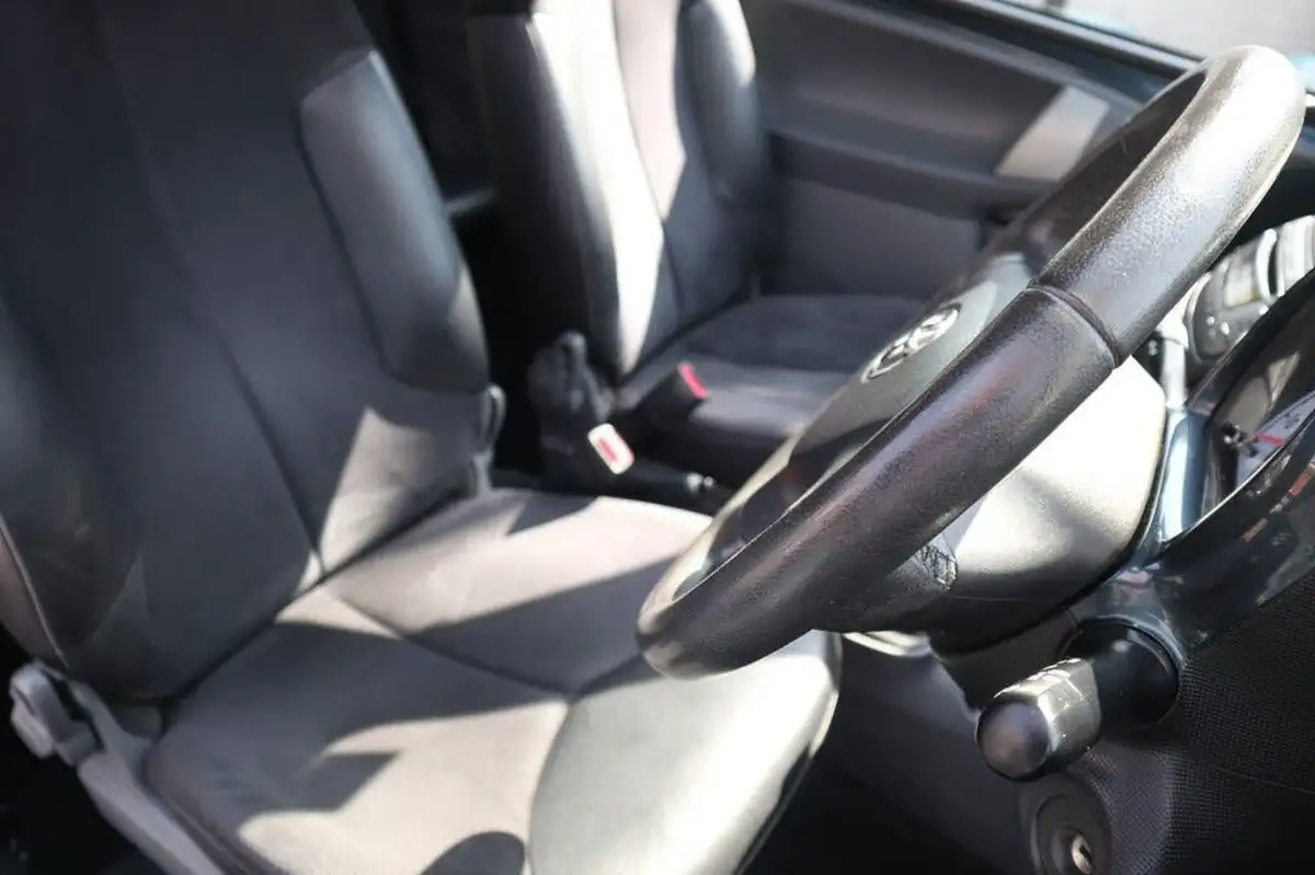 2011-toyota-aygo-10-aygo-ice-3d-big-15