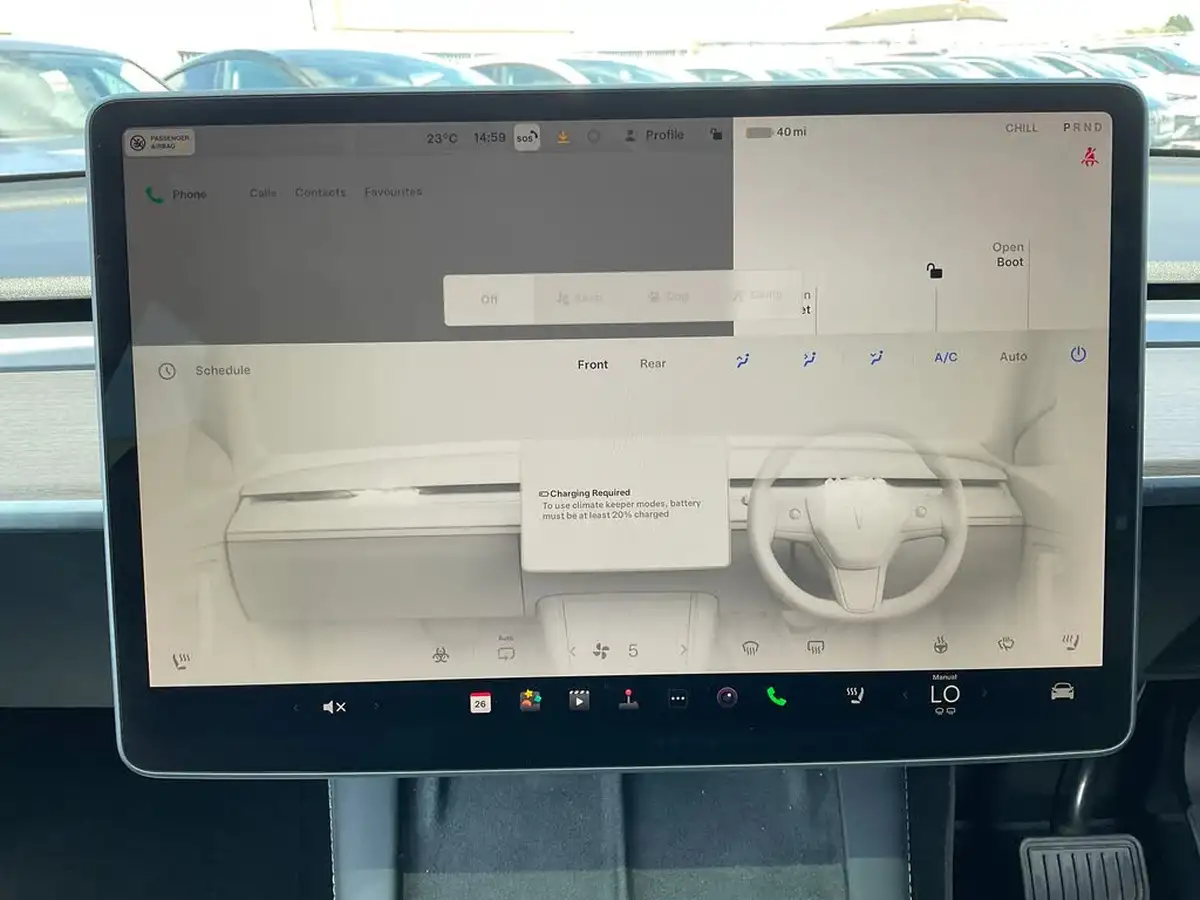2022-tesla-model-y-e-long-range-big-28