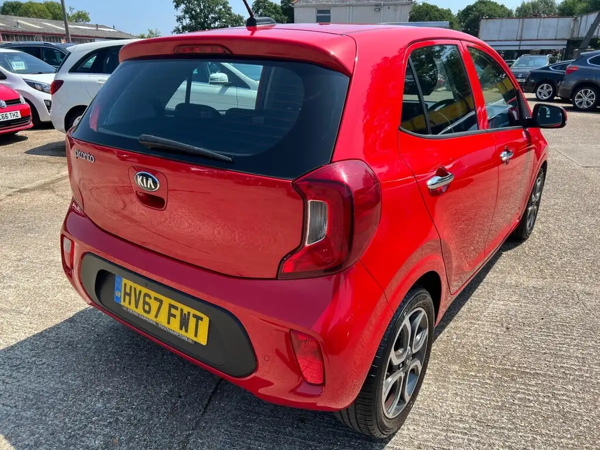 2017-kia-picanto-125-3-big-6