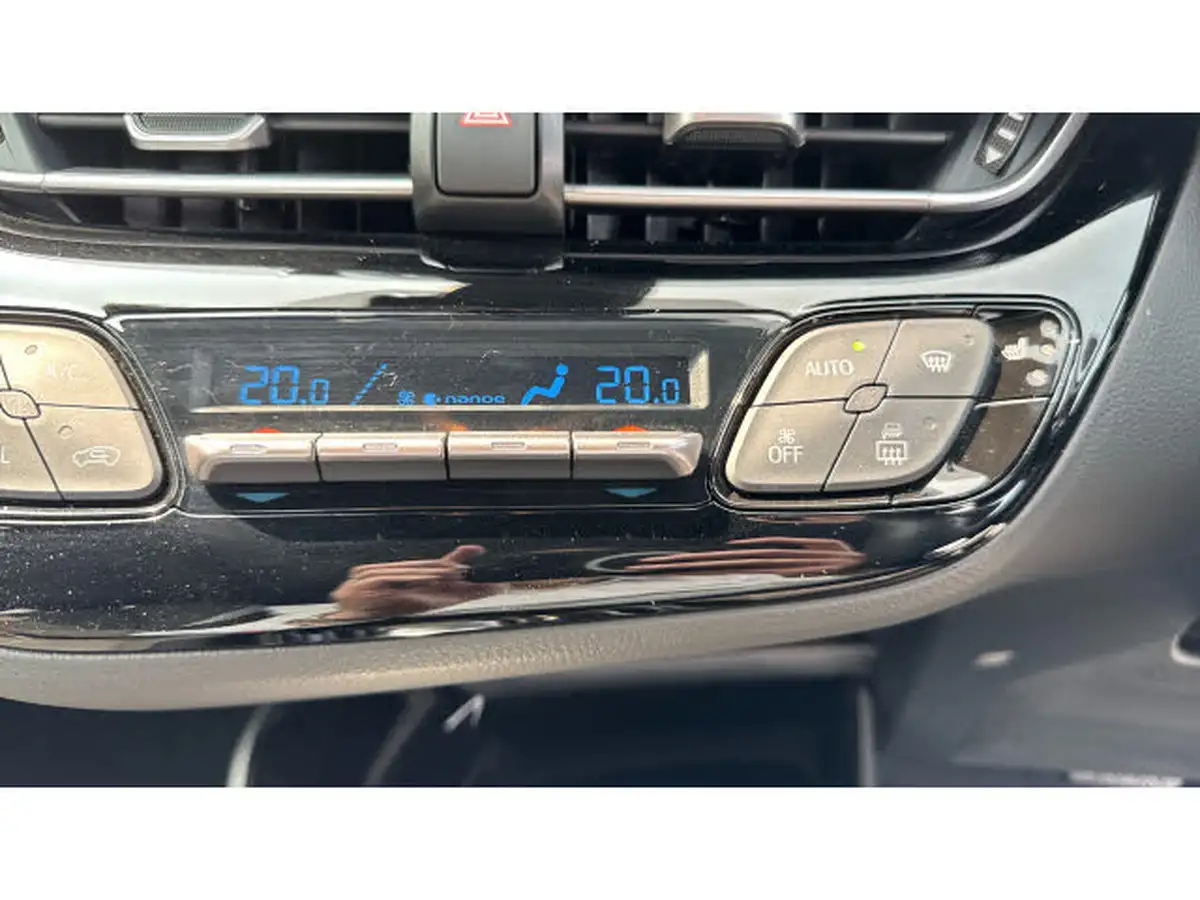 2022-toyota-c-hr-18-vvt-i-gr-sport-big-35