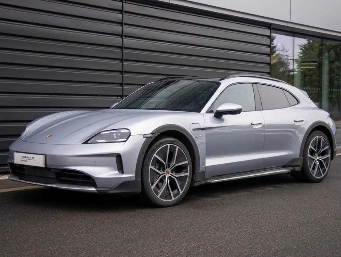 2024-porsche-taycan-e-4-cross-turismo-435ps-big-15