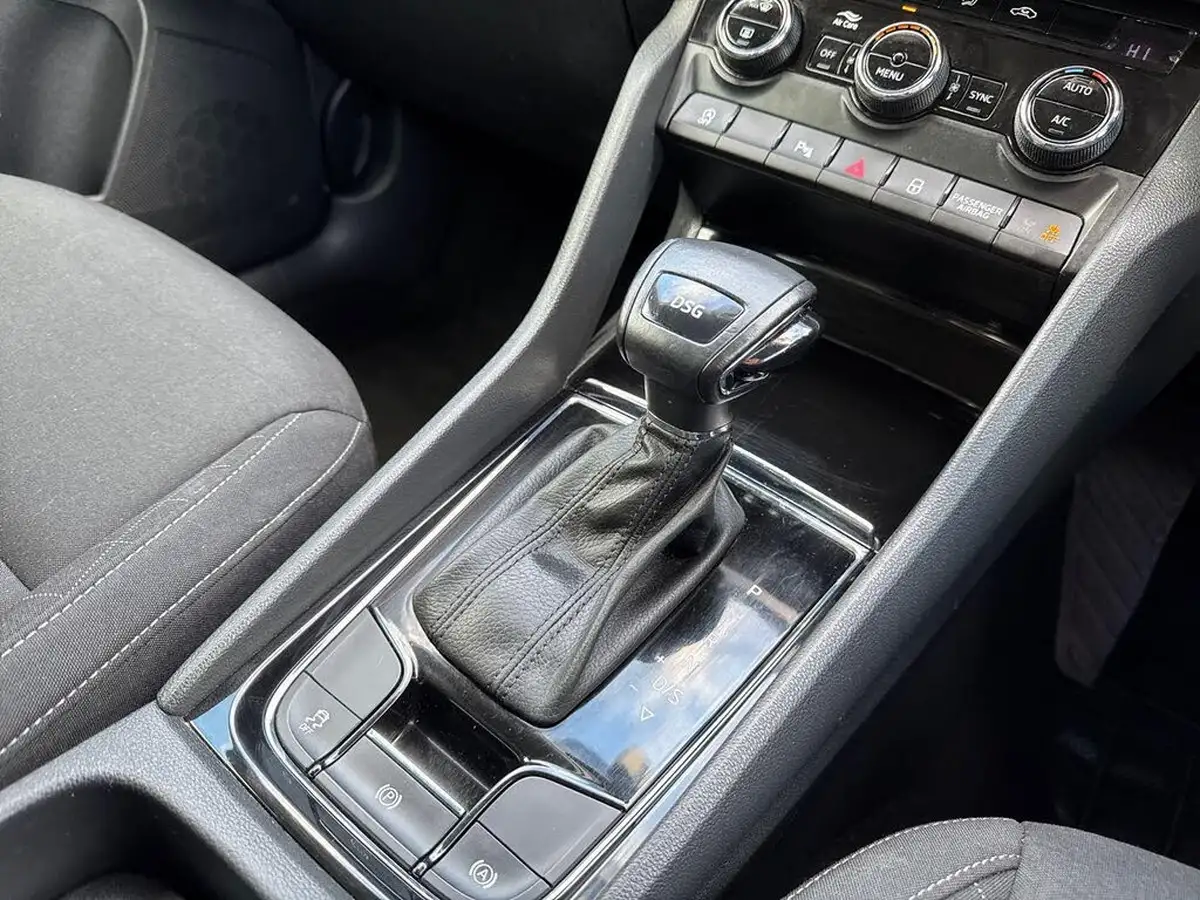 2021-skoda-karoq-15-tsi-se-technology-dsg-big-18