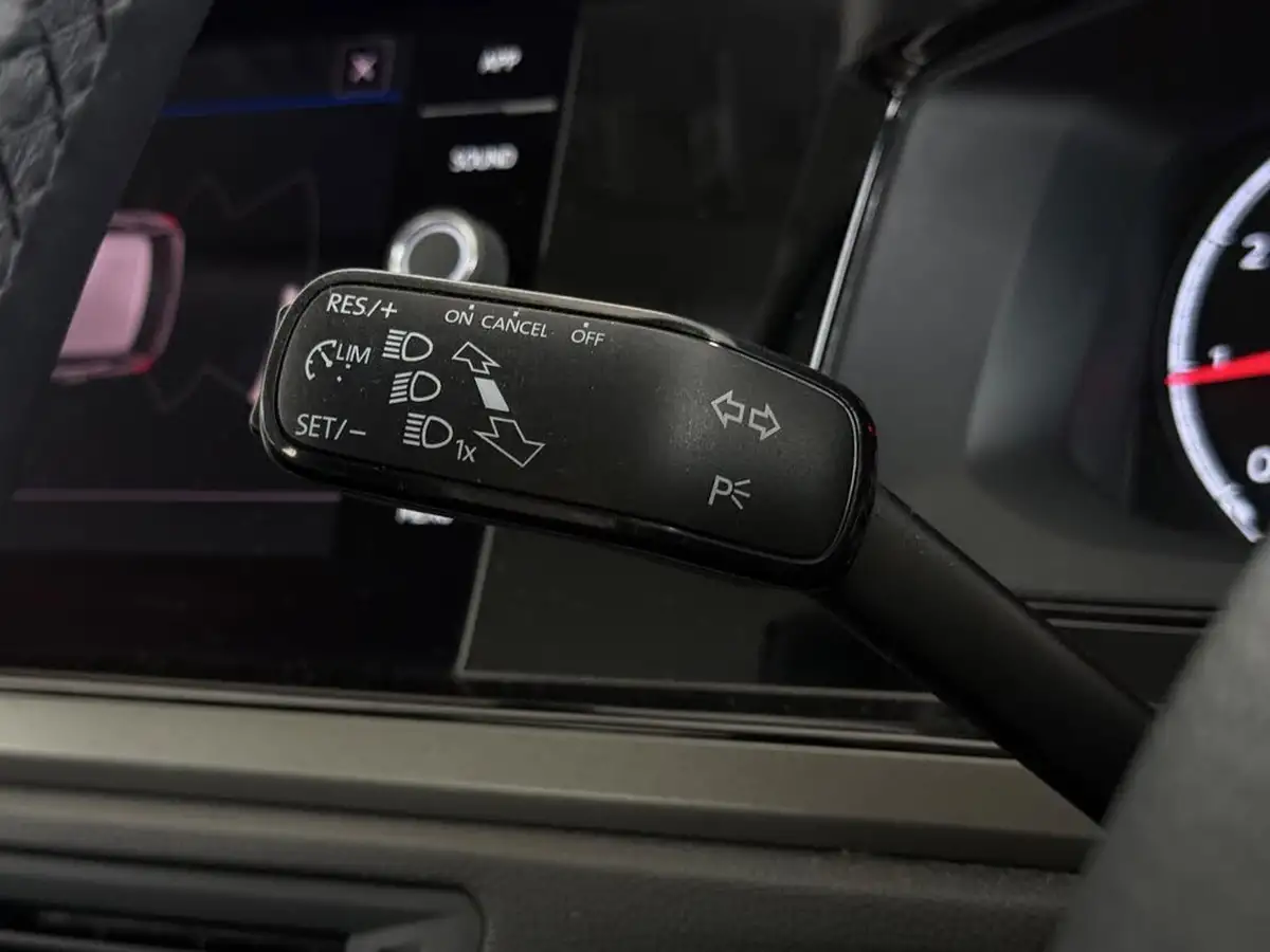 2019-volkswagen-polo-10-se-65ps-evo-ss-big-28