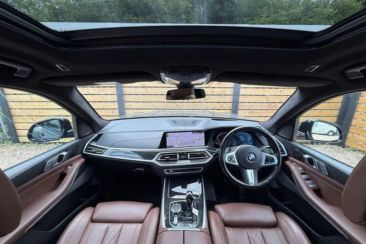 2022-bmw-x7-30td-xdrive-40d-m-sport-big-28