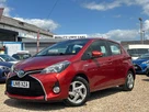 2015-toyota-yaris-15-vvt-i-icon-hybrid-small-0