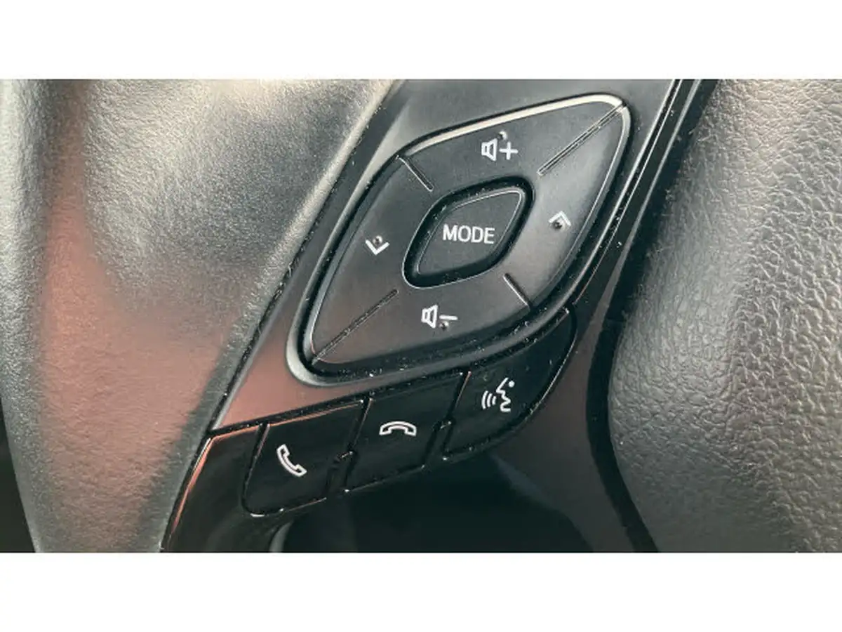 2020-toyota-c-hr-18-vvt-i-dynamic-big-20