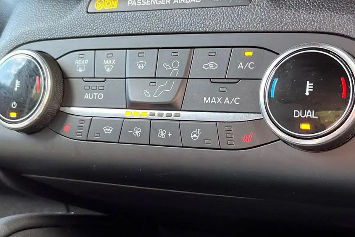 2024-ford-kuga-25t-st-line-edition-225ps-phev-big-25