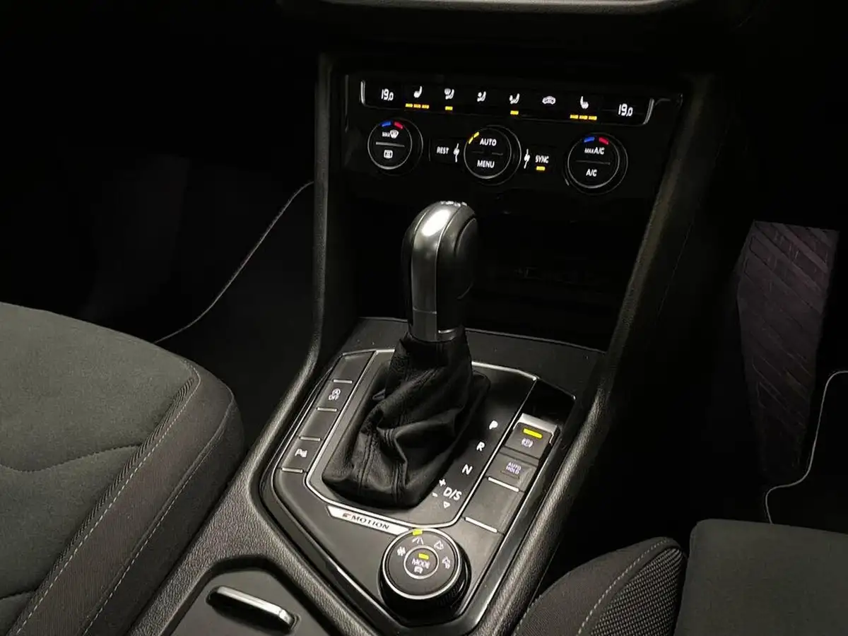 2019-volkswagen-tiguan-20-tsi-sel-190ps-dsg-big-19