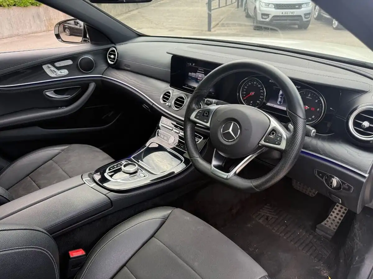 2016-mercedes-benz-e-class-20d-e220d-amg-line-premiumss-saloon-4d-big-13