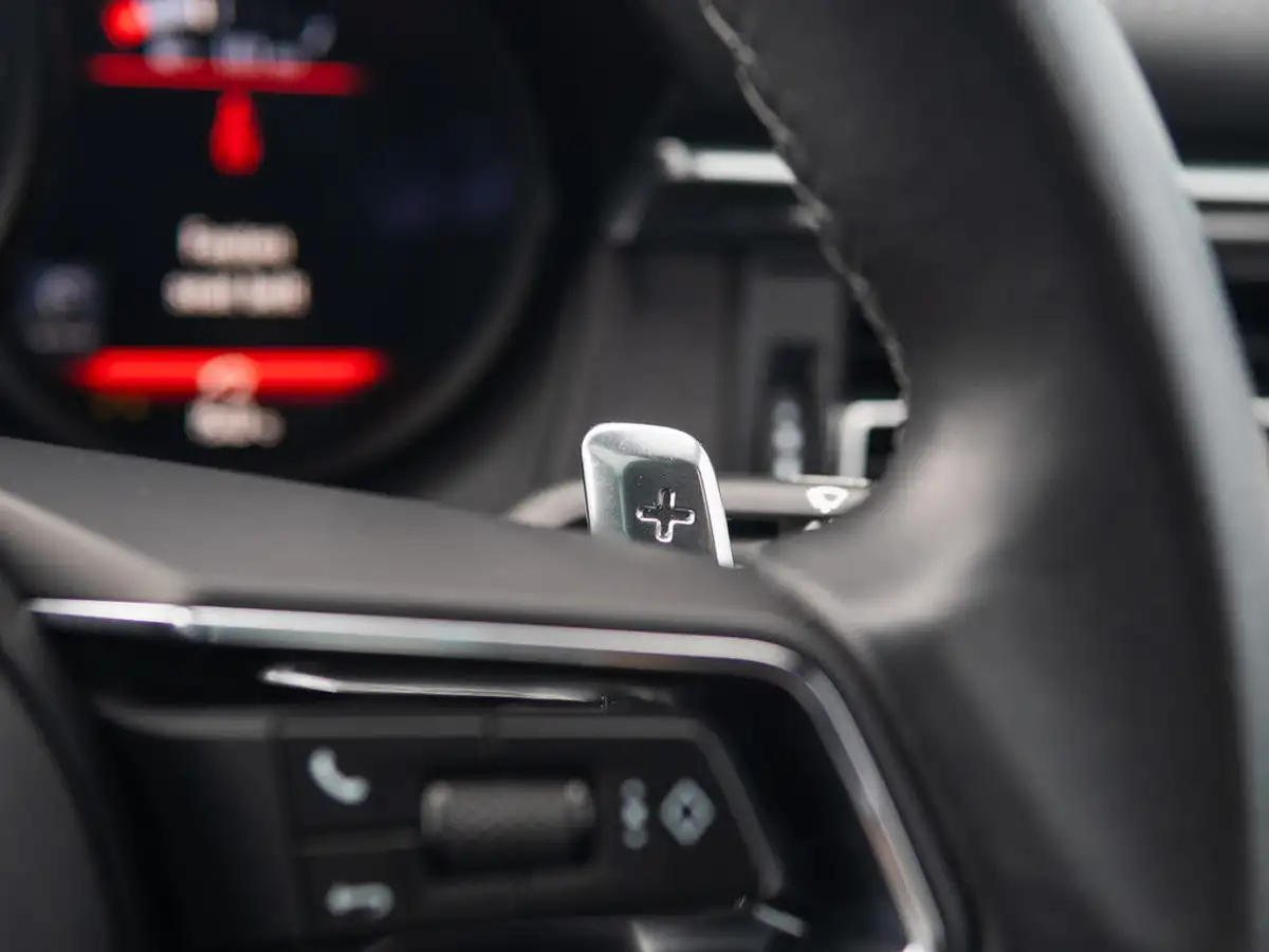 2023-porsche-macan-29-v6-gts-big-19