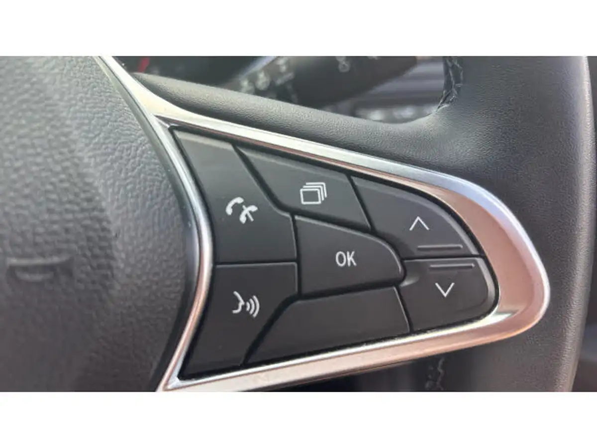 2021-renault-captur-10-tce-iconic-90ps-big-21