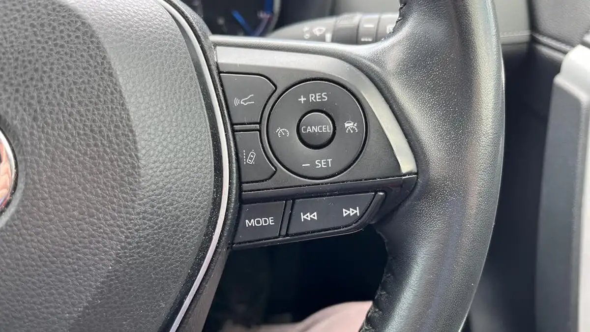 2021-toyota-rav4-25-vvt-i-design-215bhp-big-47