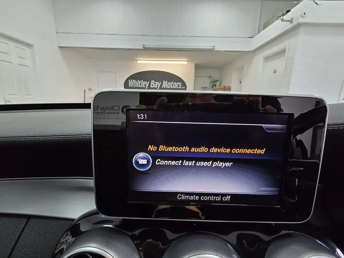 2014-mercedes-benz-c-class-21cdi-c220-amg-line-premiumss-saloon-4d-7g-tronic-plus-big-12
