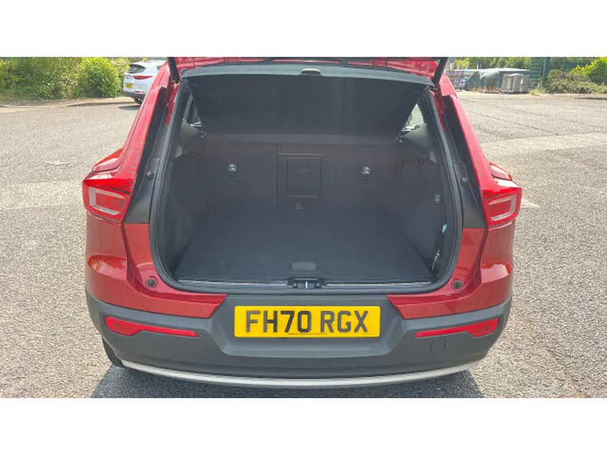 2021-volvo-xc40-15-t3-inscription-pro-163bhp-geartronic-big-3