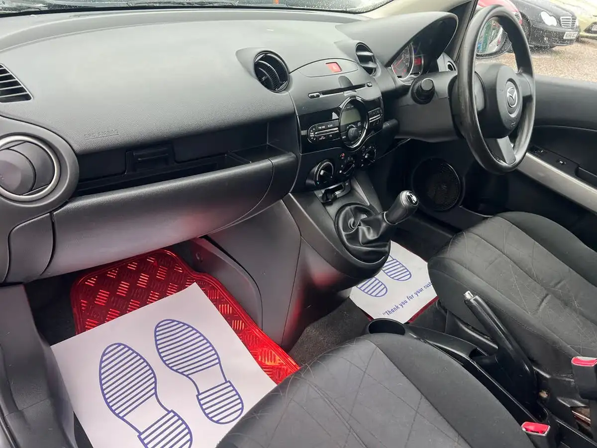 2012-mazda-mazda2-13-ts-air-con-75ps-5d-big-12