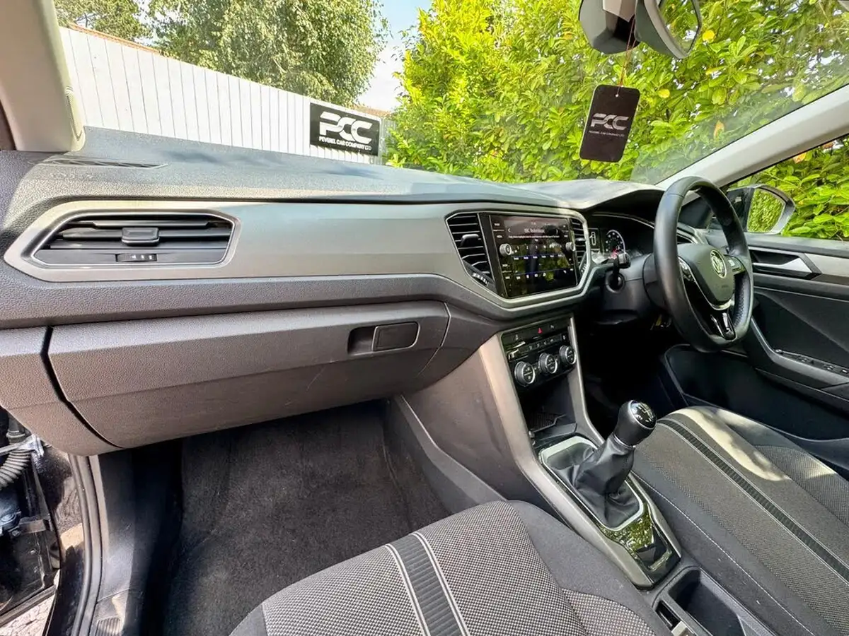 2020-volkswagen-t-roc-15-tsi-se-big-46