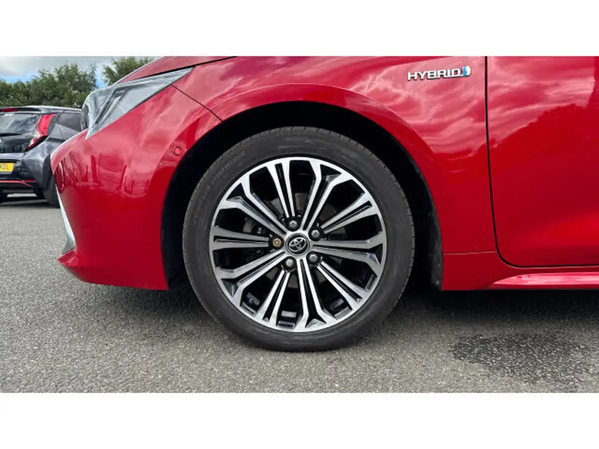 2019-toyota-corolla-18-vvt-i-excel-trk-touring-sports-big-17
