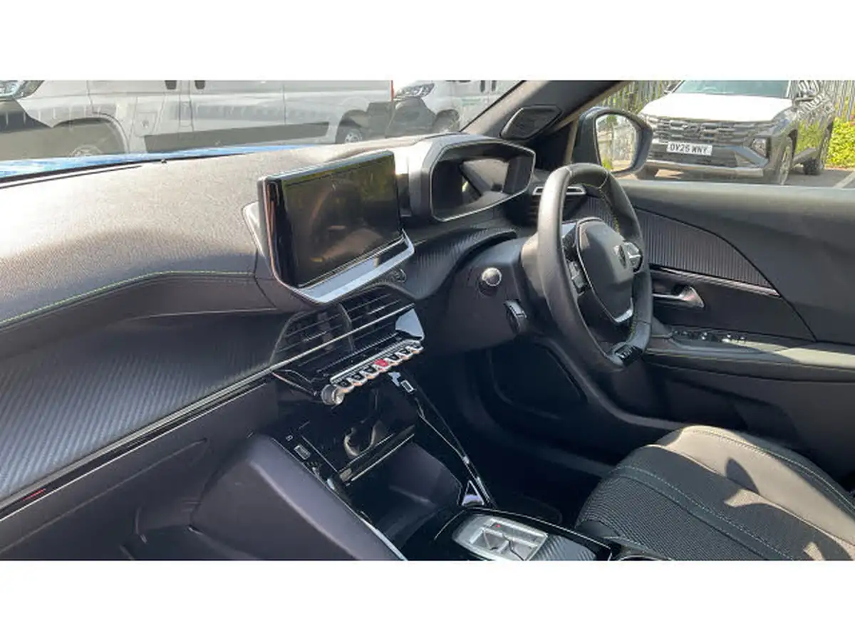 2023-peugeot-2008-suv-big-8