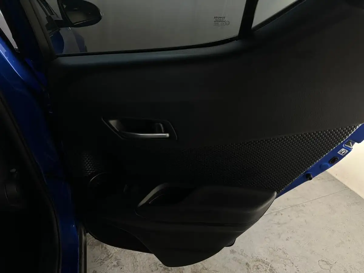 2020-toyota-c-hr-18-vvt-i-dynamic-big-35