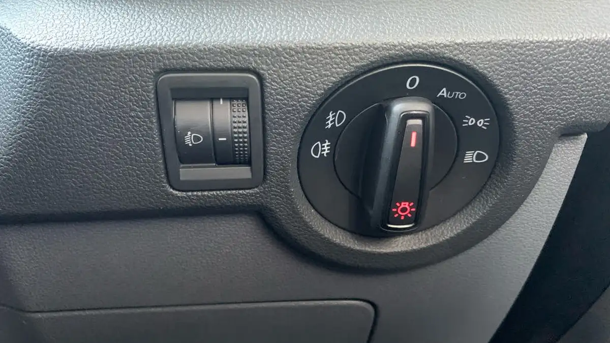 2020-volkswagen-t-cross-10-tsi-se-115ps-big-33