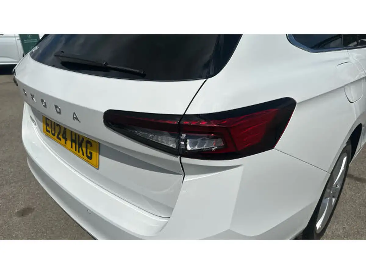 2024-skoda-superb-15-tsi-e-tec-se-technology-estate-big-44