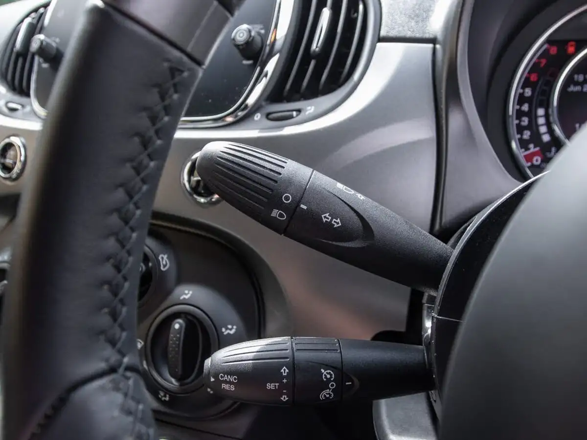 2017-fiat-500-12-s-big-16