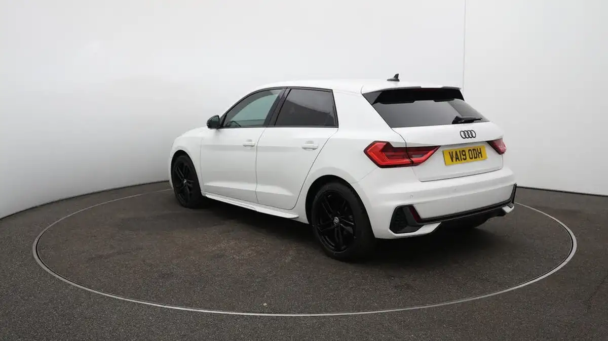 2019-audi-a1-10-30-tfsi-s-line-ss-tronic-big-60