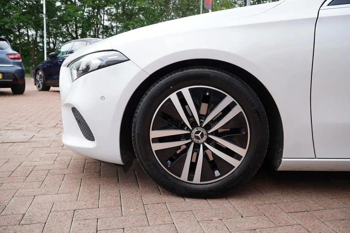 2021-mercedes-benz-a-class-13-a200-sport-executive-saloon-4d-7g-dct-big-61