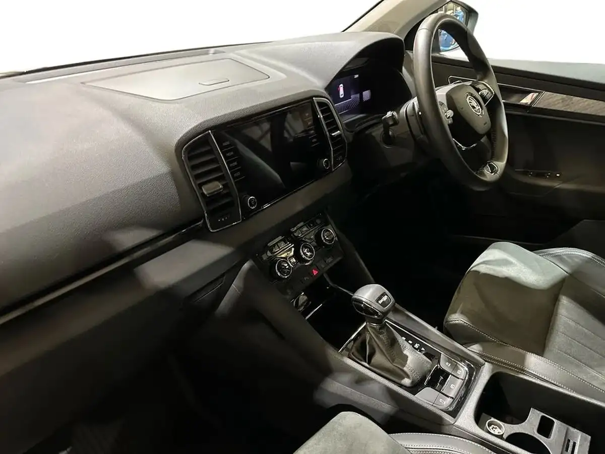 2023-skoda-karoq-15-tsi-se-l-dsg-big-6