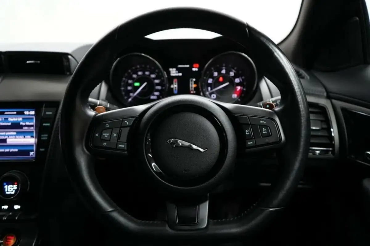 2013-jaguar-f-type-50-s-big-15