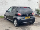 2012-toyota-aygo-10-aygo-fire-5d-small-6