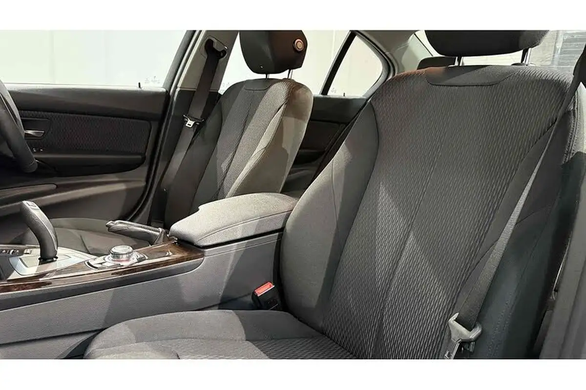 2015-bmw-3-series-20-320i-se-ss-saloon-4d-1997cc-auto-big-35