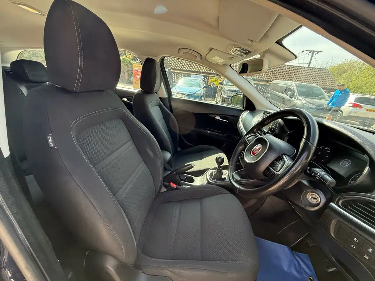 2017-fiat-tipo-14-tjet-lounge-station-wagon-big-11