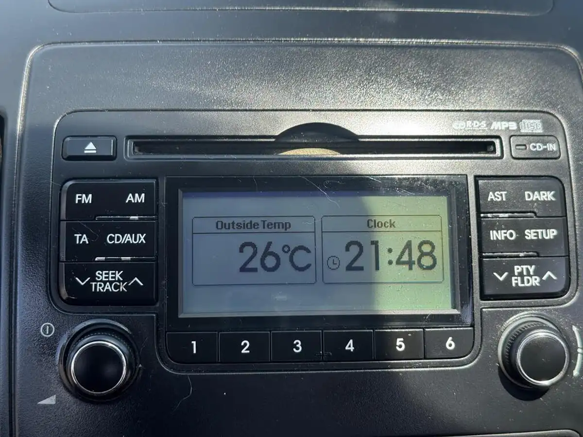 2009-hyundai-i30-14-comfort-big-11