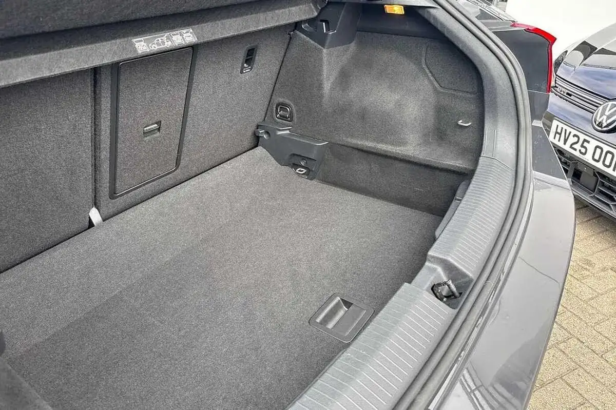 2020-volkswagen-t-roc-10-tsi-se-115ps-big-23