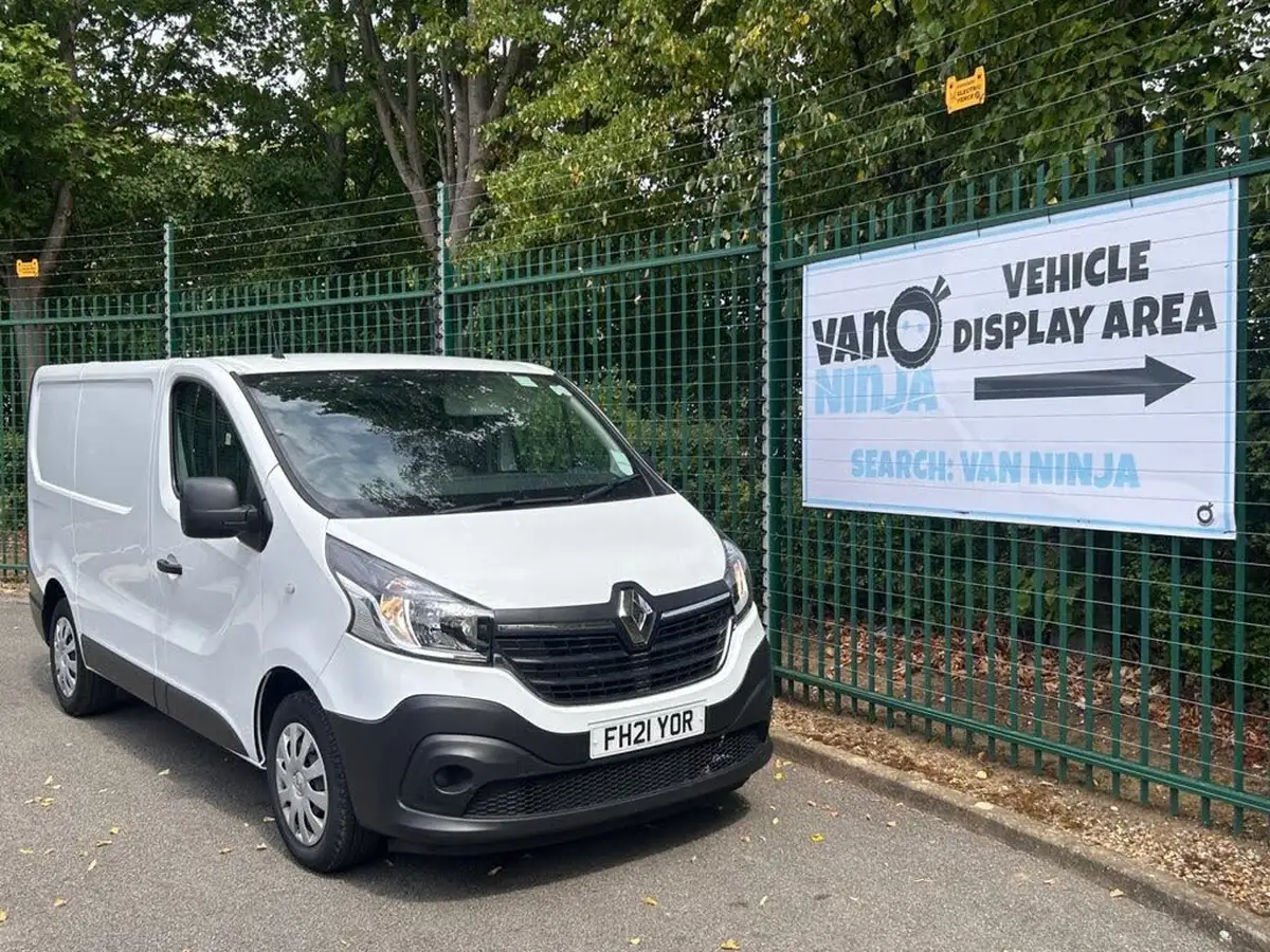 2021-renault-trafic-20dci-sl28-energy-120-business-big-0