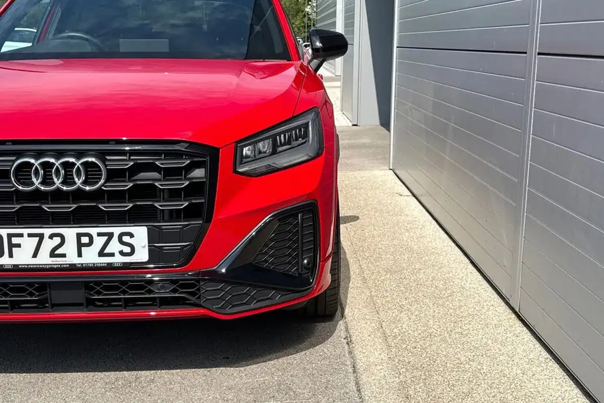 2023-audi-q2-10-30-tfsi-black-edition-big-28