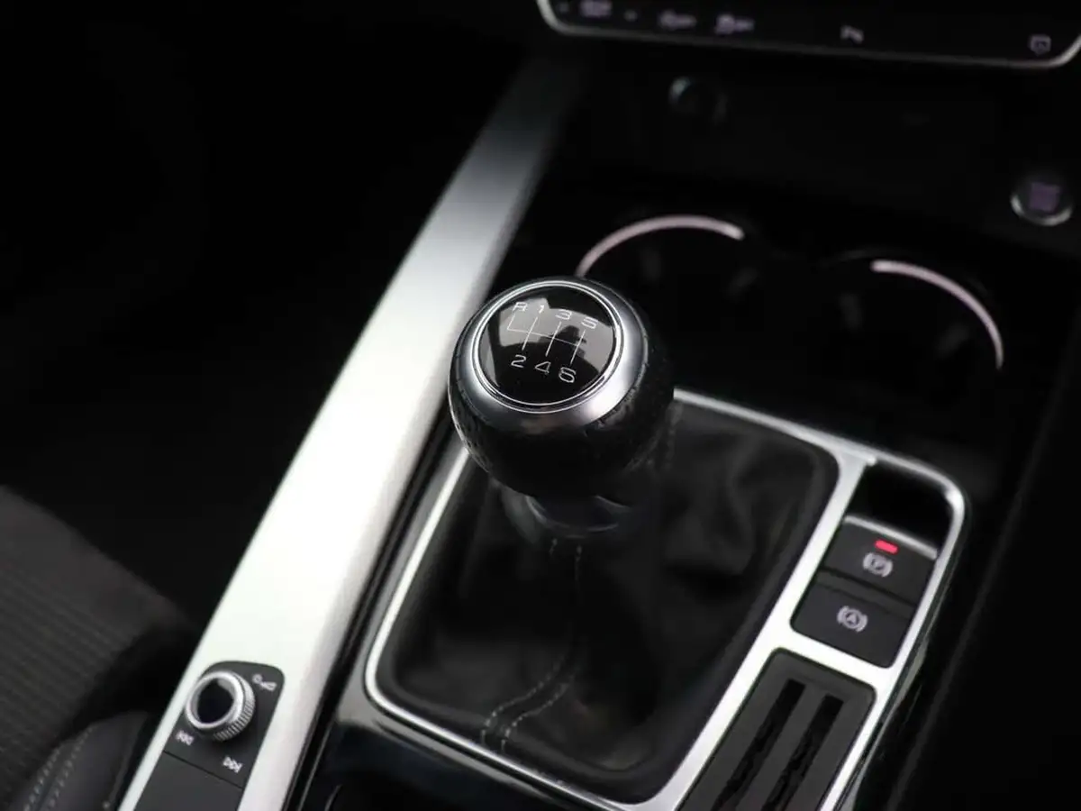 2021-audi-a4-20-35-tfsi-s-line-big-27