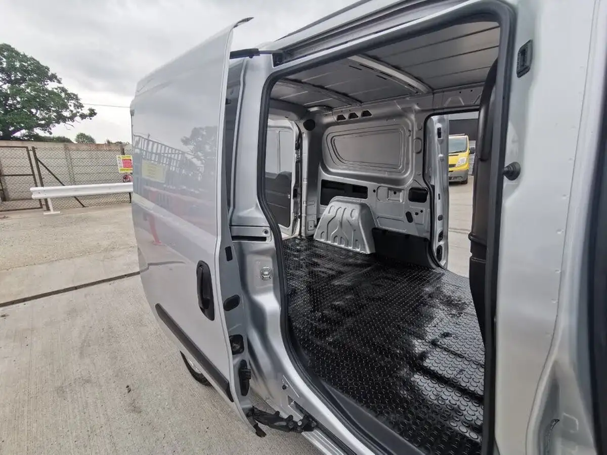 2017-fiat-doblo-cargo-16td-l2h1-maxi-sx-105eu6-big-19