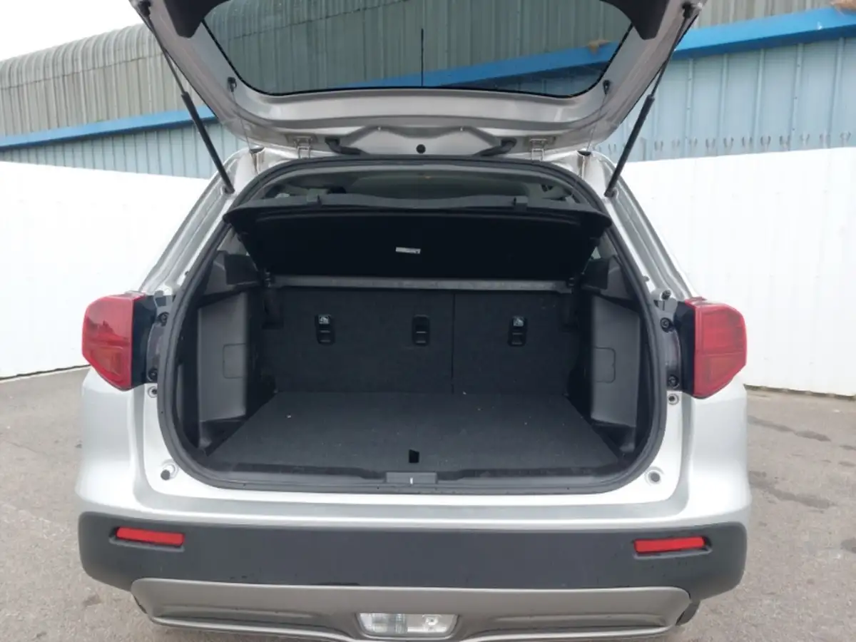 2022-suzuki-vitara-15-sz-t-big-7