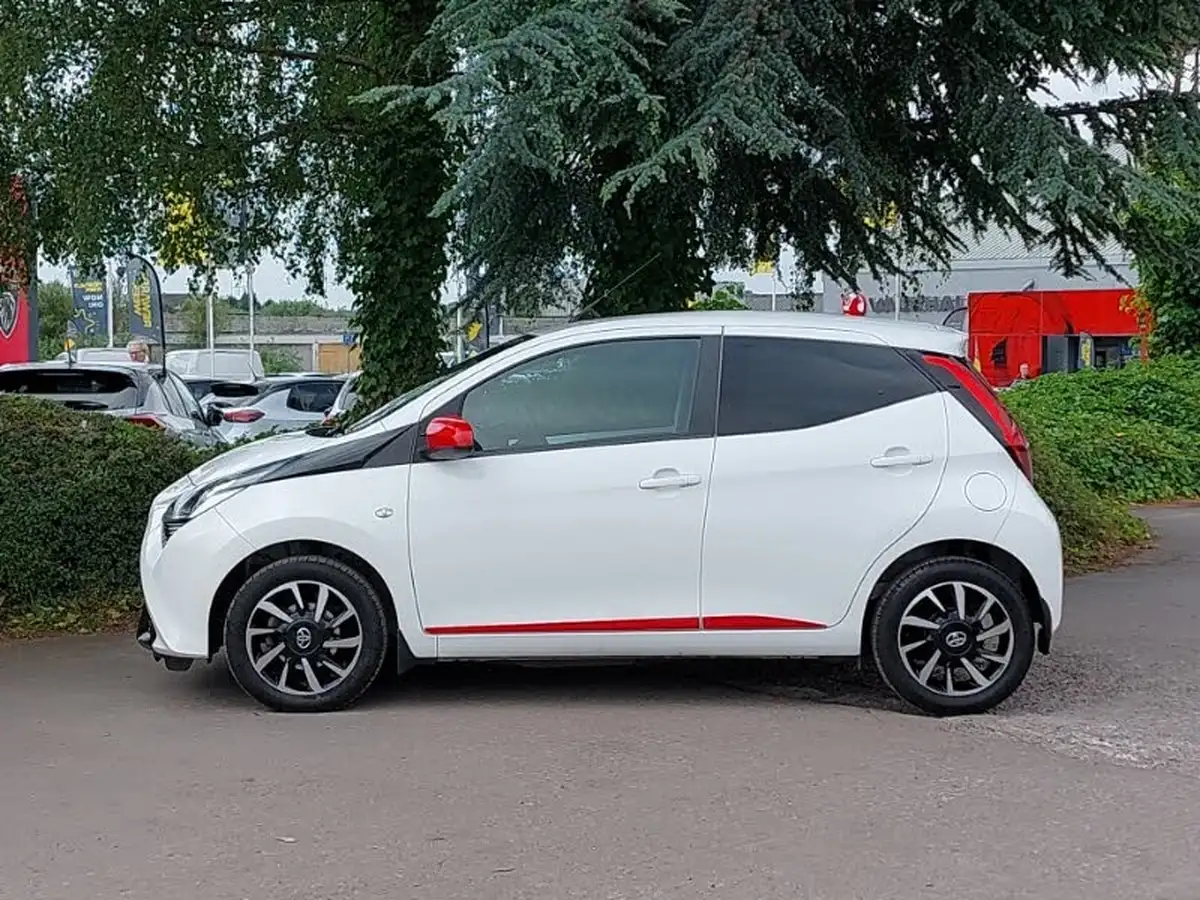 2021-toyota-aygo-10-vvt-i-x-trend-tss-big-3
