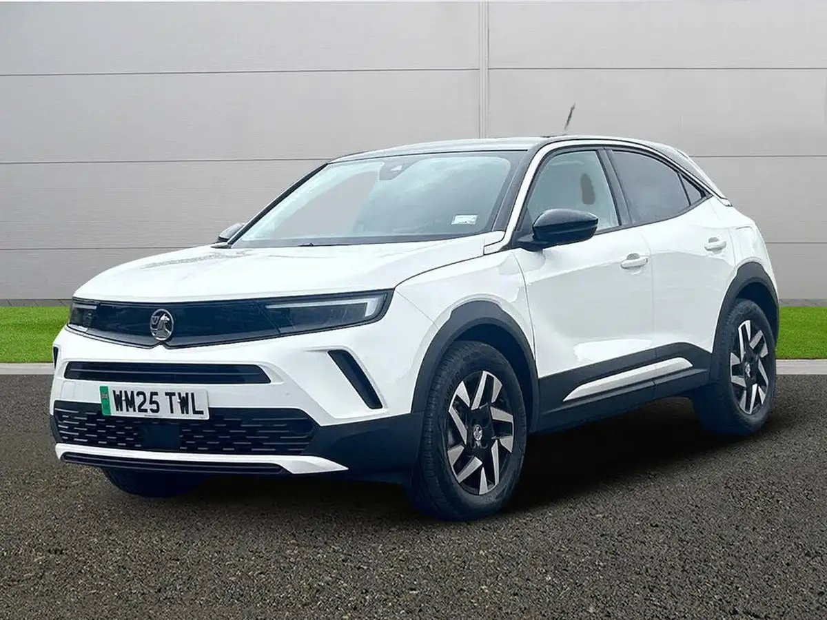 2024-vauxhall-mokka-e-griffin-big-2