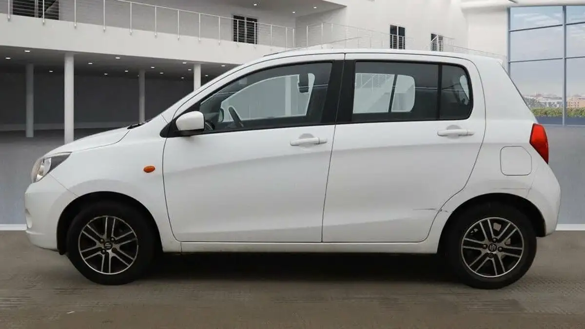 2017-suzuki-celerio-10-sz4-ags-big-11